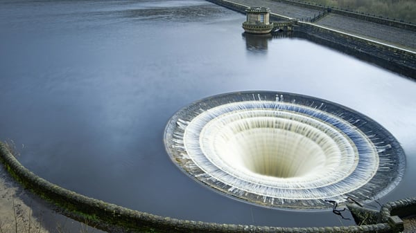 Ladybower Reservoir in the Upper Derwent Valley, Derbyshire, UK.