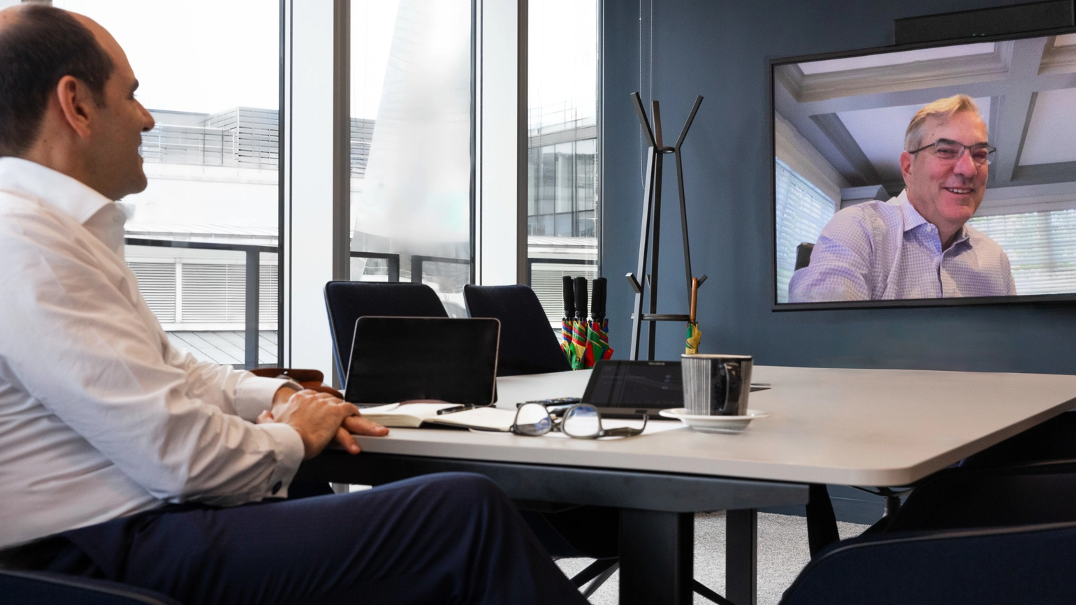 António Simões speaking with Peter Merrigan, CEO of Taurus Investment Holdings, over video call. António Simões speaking with Peter Merrigan, CEO of Taurus Investment Holdings, over video call.