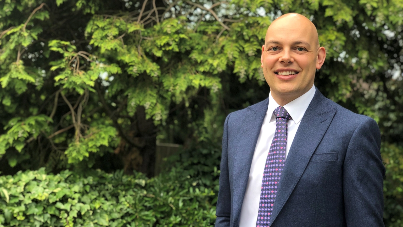 Photo of Gareth Mee outside Photo of Gareth Mee outside