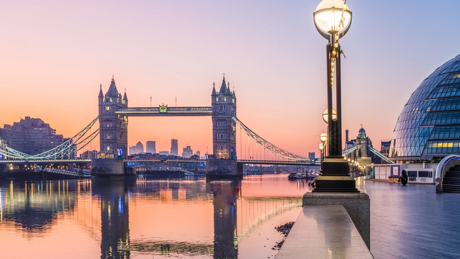 Photo of London Bridge Photo of London Bridge